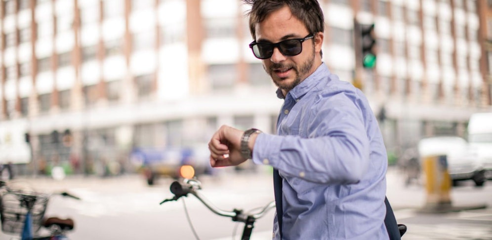 Wie checken Sie die Zeit?