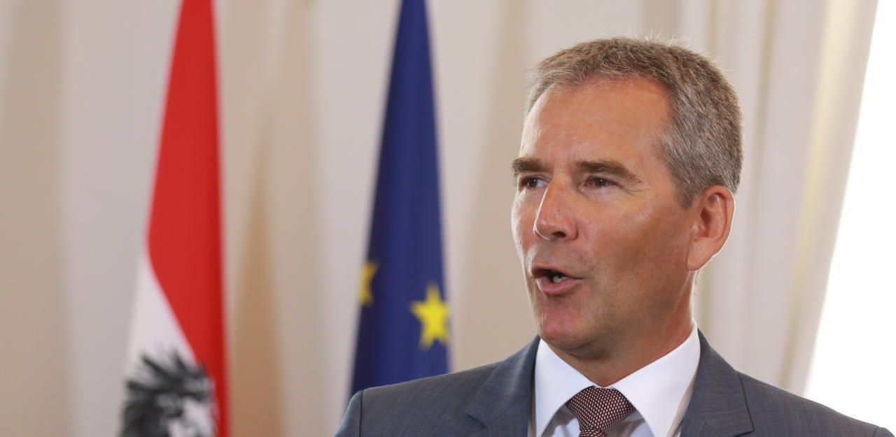 Heute.at - Löger will Digitalsteuer bis Jahresende durchboxen