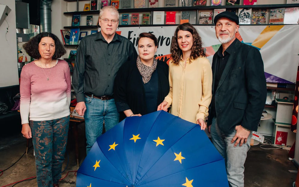 Großdemo fordert am Sonntag "Ein Europa für Alle" (v.li. Anny Knapp, Obfrau Asylkoordination Österreich; Alexander Egit, Geschäftsführer Greenpeace in Zentral- und Osteuropa; Lena Jäger, Projektleiterin Frauenvolksbegehren; Maria Mayrhofer, Geschäftsführerin von #aufstehn; Erich Fenninger, Geschäftsführer Volkshilfe Österreich) 