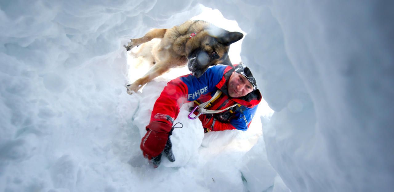 Heute.at - Jäger sterben bei Staublawine in Abtenau