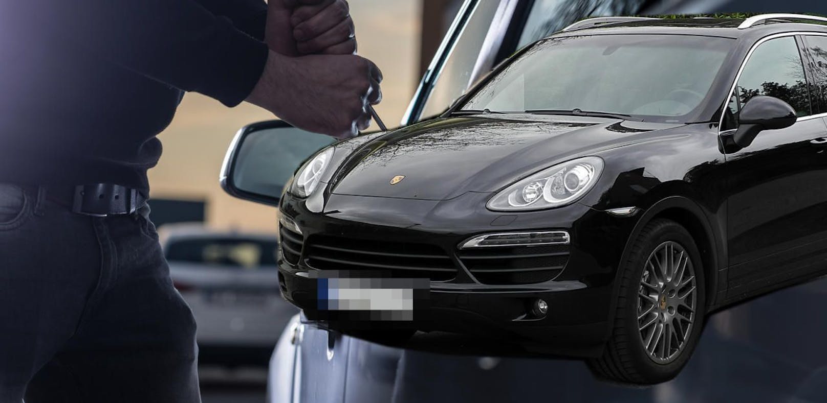 Der Porsche Cayenne eines Mödlingers wechselte jetzt Besitzer  abgesprochen war die Übergabe aber nicht.