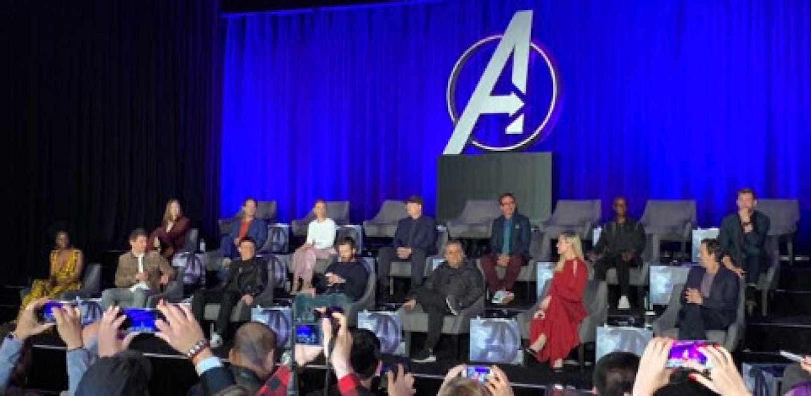 Leere Sitze beim Presse-Event der "Avengers"