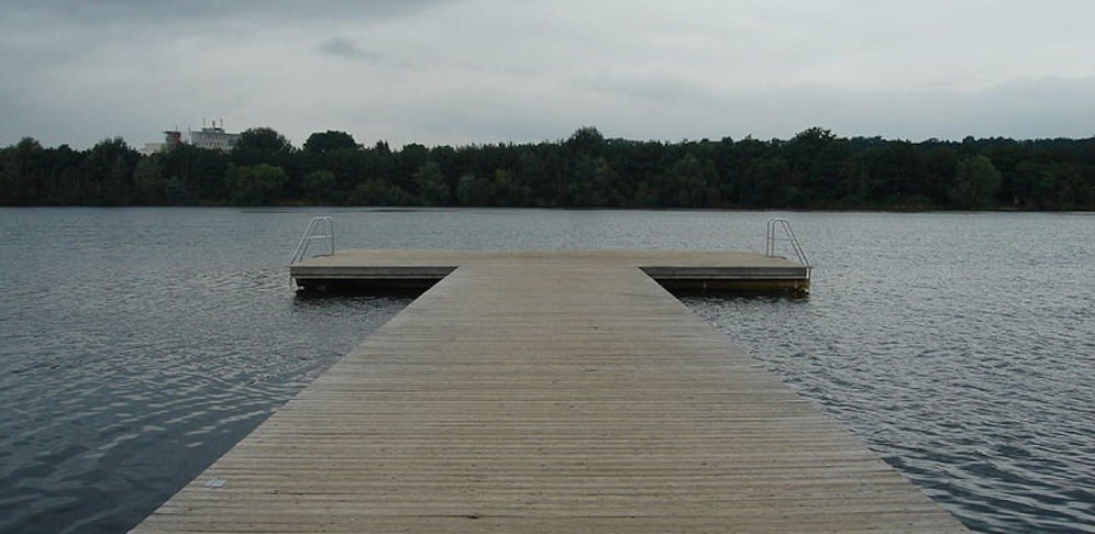 Steg am Viehofner See.