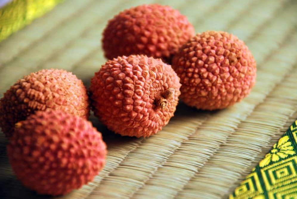 Fast 50 Kinder sind nach dem Essen von Litschis verstorben.