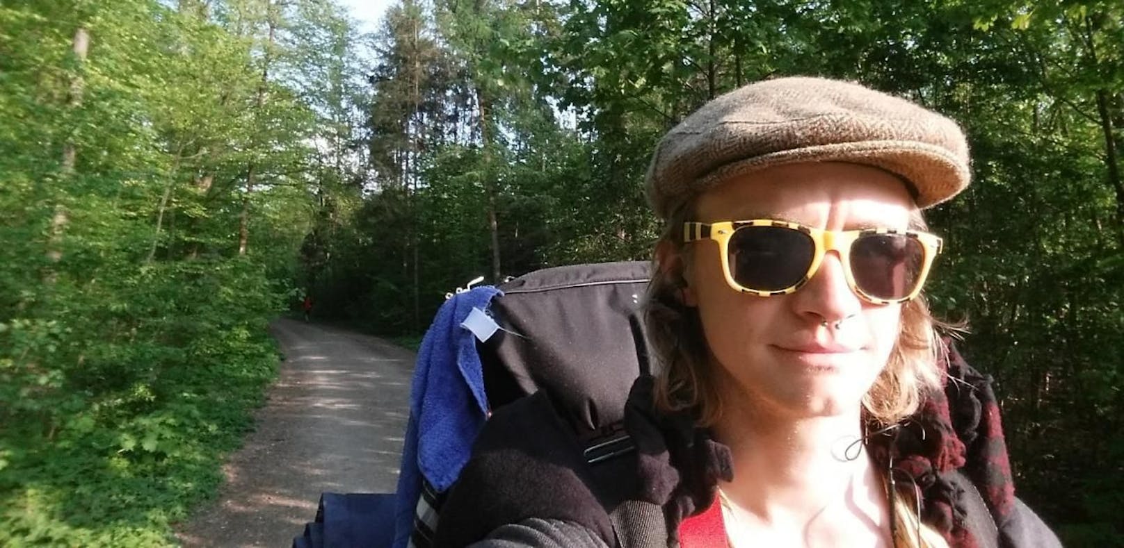 Dominik Ployer (27) aus St. Georgen im Attergau ging zu Fuß nach Brüssel.