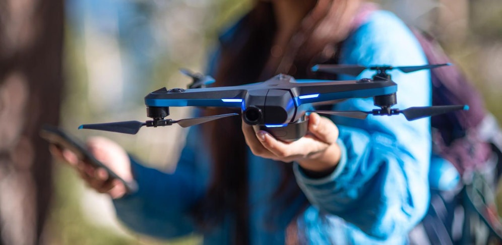 Drohnenpiloten müssen sich ab 1. Juli 2020 an EU-weit einheitliche Regeln halten. 