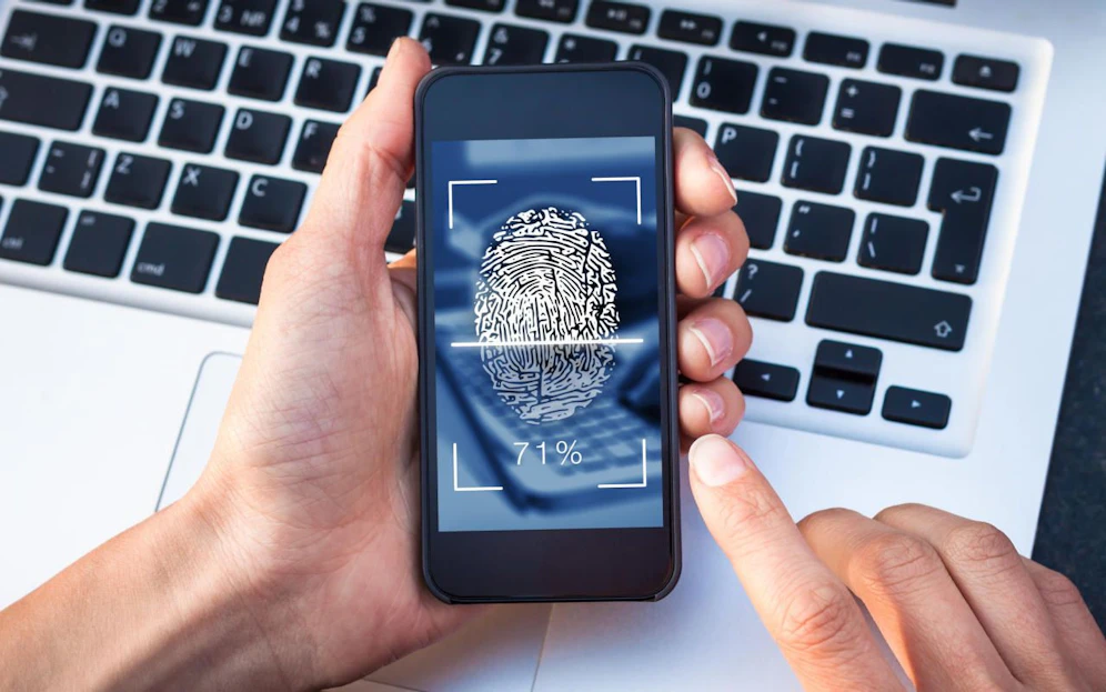 Ein digitaler Fingerabdruck soll für mehr Sicherheit sorgen. Symbolfoto