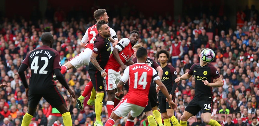 LONDON,ENGLAND,02.APR.17 - SOCCER - Premier League, Arsenal FC vs Manchester City. Image shows Yaya Toure (Man.City), Shkodran Mustafi (Arsenal), Nicolas Otamendi (Man.City), Daniel Welbeck and Theo Walcott (Arsenal). Photo: GEPA pictures/ AMA sports/ Catherine Ivill - ATTENTION - COPYRIGHT FOR AUSTRIAN CLIENTS ONLY - USAGE FOR INTERNET MEDIA EXCLUSIVELY FOR HOLDERS OF A FOOTBALL DATACO LICENCE.