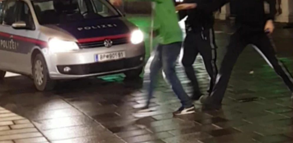 Ein 32-Jähriger wurde schwer verletzt.