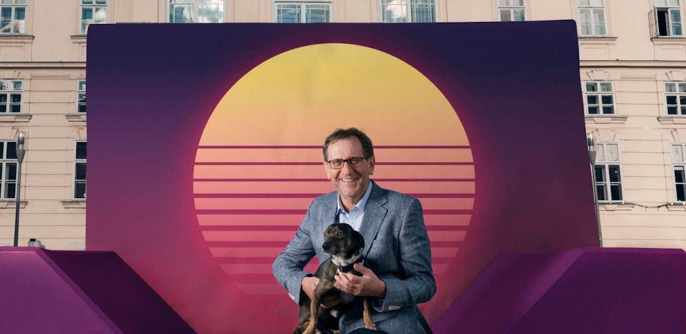 Mit 44,48 % der Stimmen wurde "Sonnenuntergang" zur neuen Farbe der MQ-Möbel gewählt.