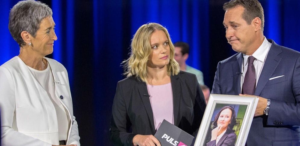 Die Kandidaten mussten sich Geschenke für ihre Gegner überlegen.