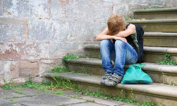 Kinder aus armen Familienverhältnissen haben sozialen Druck. (Symbolbild)