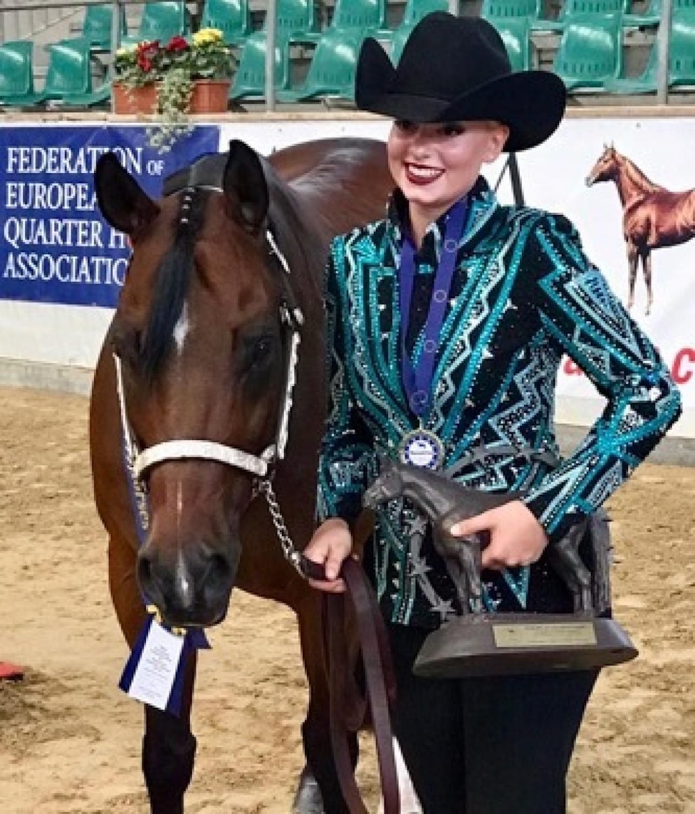 Jennifer Schranz mit ihrem "An Awesome VP".