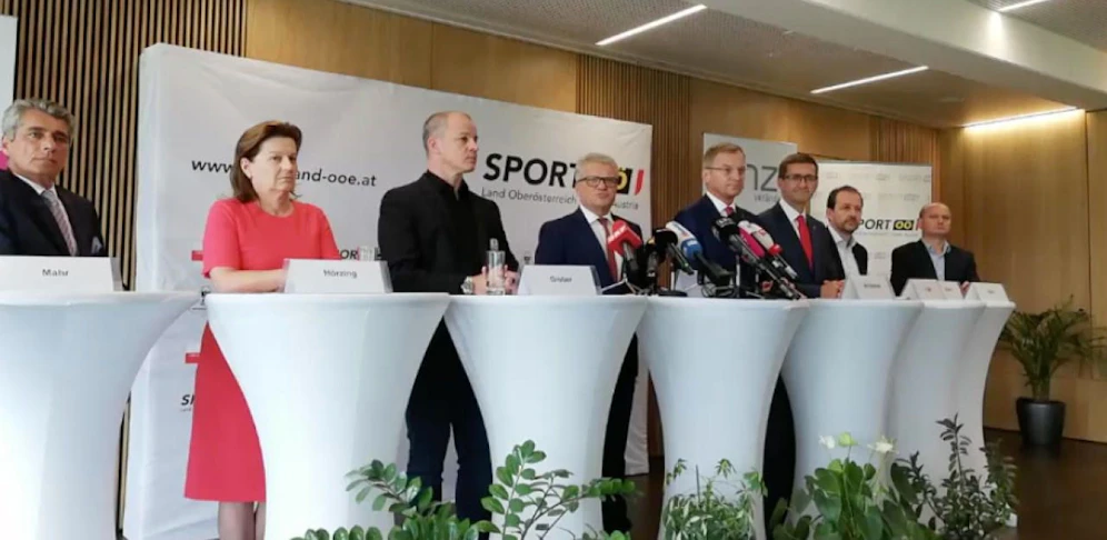 "Heute" berichtet live von der Pressekonferenz auf der Gugl.