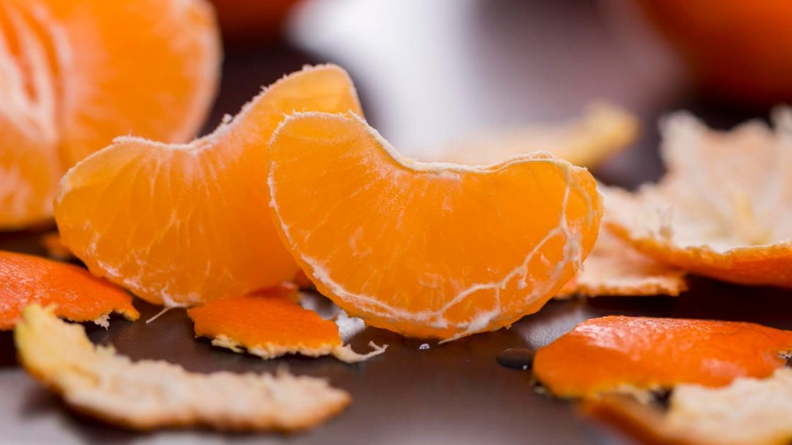 Darf man die weiße Haut der Mandarine mitessen? - Genuss | heute.at