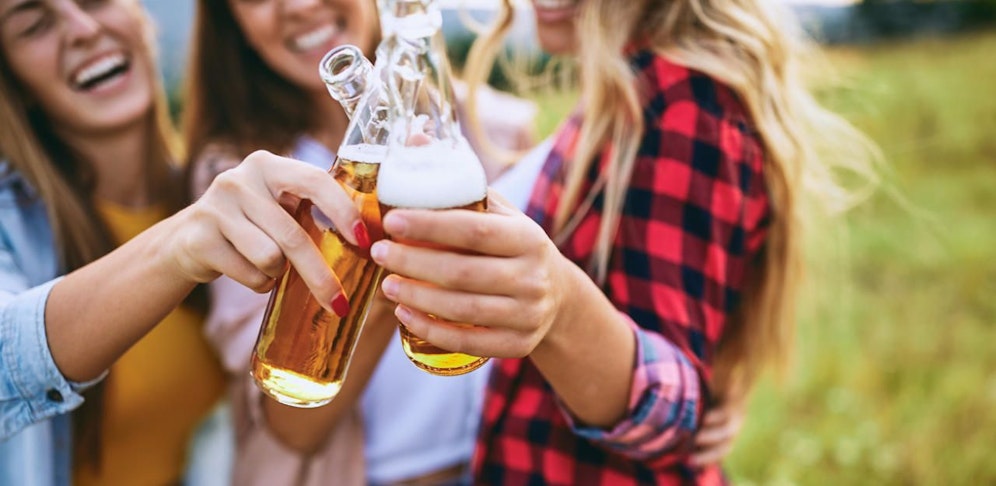 Das Mädchen trank mit einer 12-Jährigen Alkohol