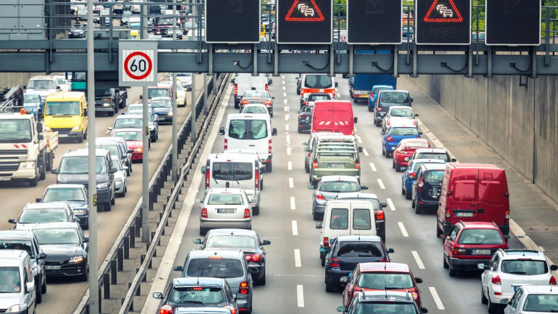 Heute.at - Oster-Reisewelle startet: Stau-Alarm in ganz Österreich