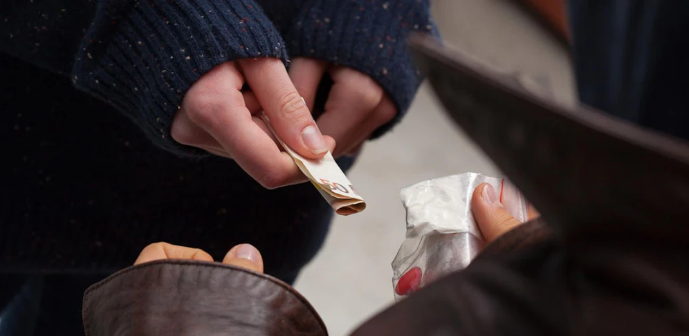 Die Polizei konnte mutmaßliche Drogendealer festnehmen. (Symbolbild)