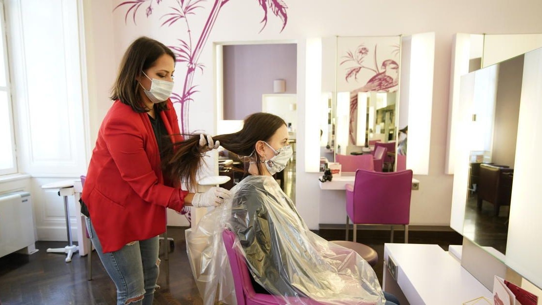 Erster Friseur-Test in Zeiten von Corona - Inhalte | heute.at