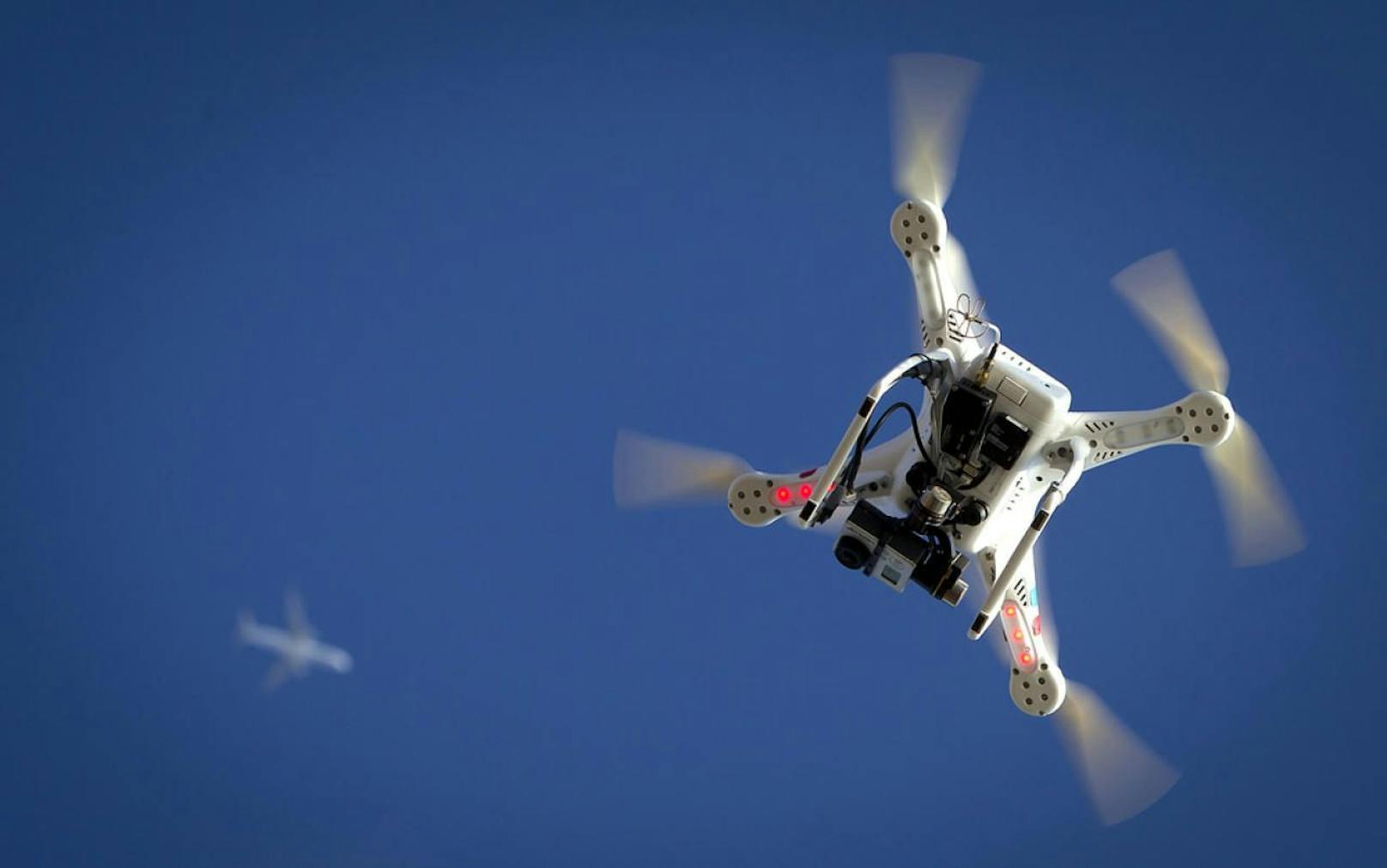 Alarm: 88 Beinahe-Crashs mit Drohnen!