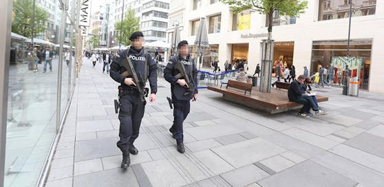 Kurz vor Ostern wurden die Sicherheitsmaßnahmen in der City verstärkt.