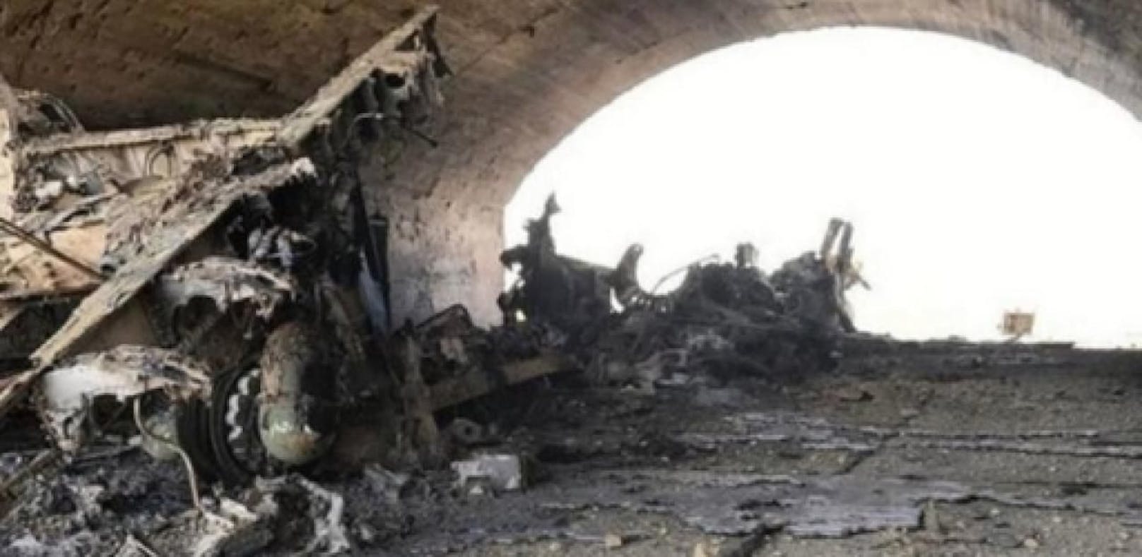 Bilder zeigen Zerstörung auf Luftwaffenbasis