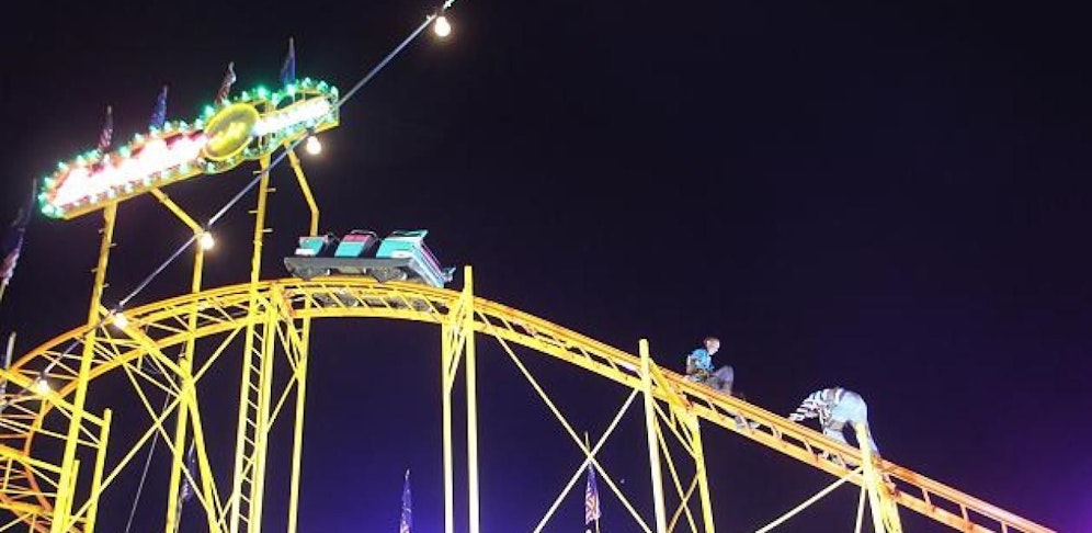 Gäubodenfest in Straubing: Achterbahn blieb stecken, Rettungseinsatz in luftiger Höhe (News5)