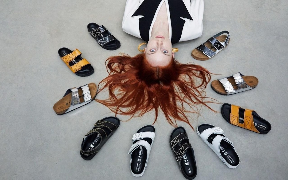 Die Gesundheitsschuhe aus der "Birkenstock × Proenza Schouler"-Kollektion gibt es ab 322 Euro.