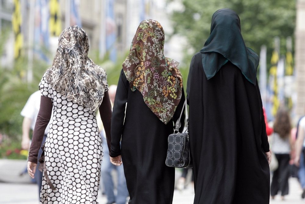 Kopftuch-Verbot wird Fall für Arbeitsgericht - News | heute.at