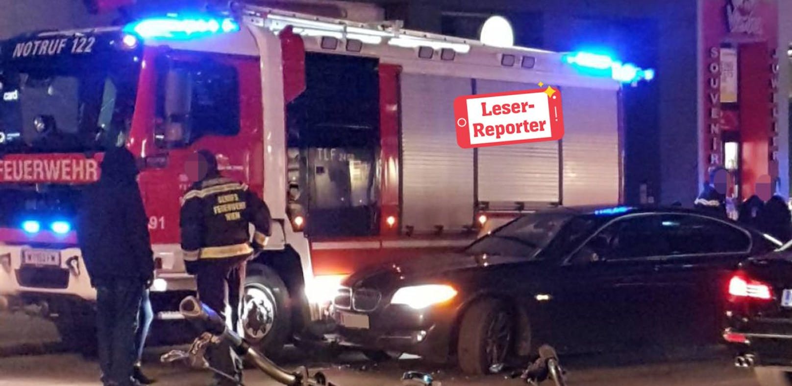 BMW schlittert in Feuerwehrfahrzeug
