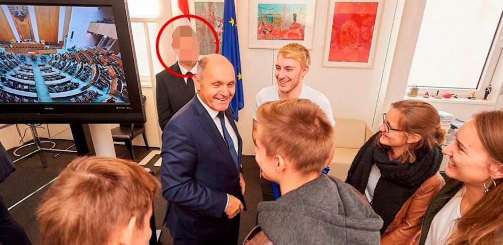 Auf diesem Foto ist der mittlerweile entlassene Security-Mann zu sehen. 