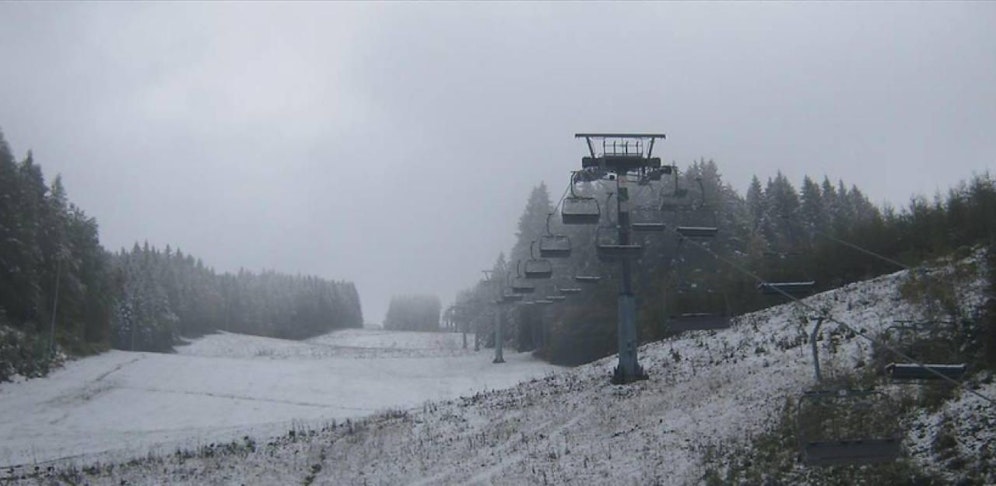 Ein Sessellift am Semmering.