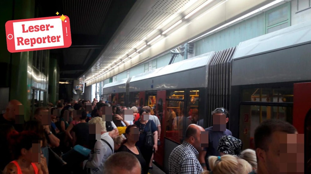 Feuerwehreinsatz legte am Dienstagnachmittag U6 lahm. 