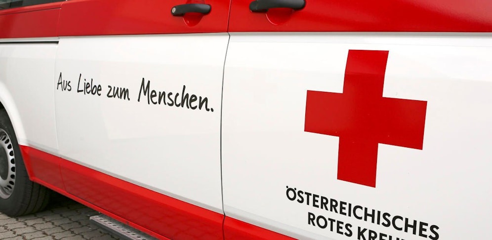 Für den 81-Jährigen kam jede Hilfe zu spät, er starb noch an der Unfallstelle.