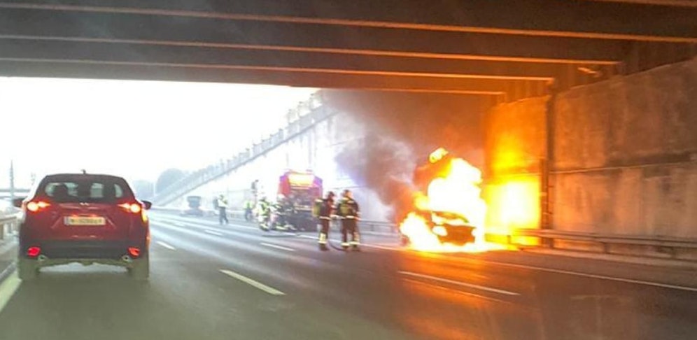 Bitte im Auto nur als Beifahrer fotografieren!