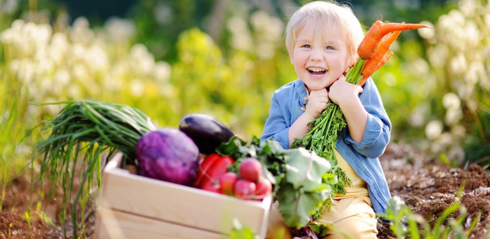 Vegane Ernährung liegt im Trend. Experten kritisieren die spezielle Ernährungsweise bei Kindern, weil sie rasch Mangelerscheinungen mit sich bringen kann.