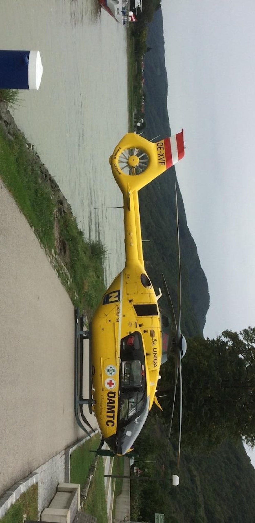 Die Crew des "Christophorus 2" brachte die Patientin in die Klinik nach Tulln.