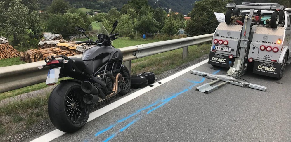 Für den Biker kam jede Hilfe zu spät.