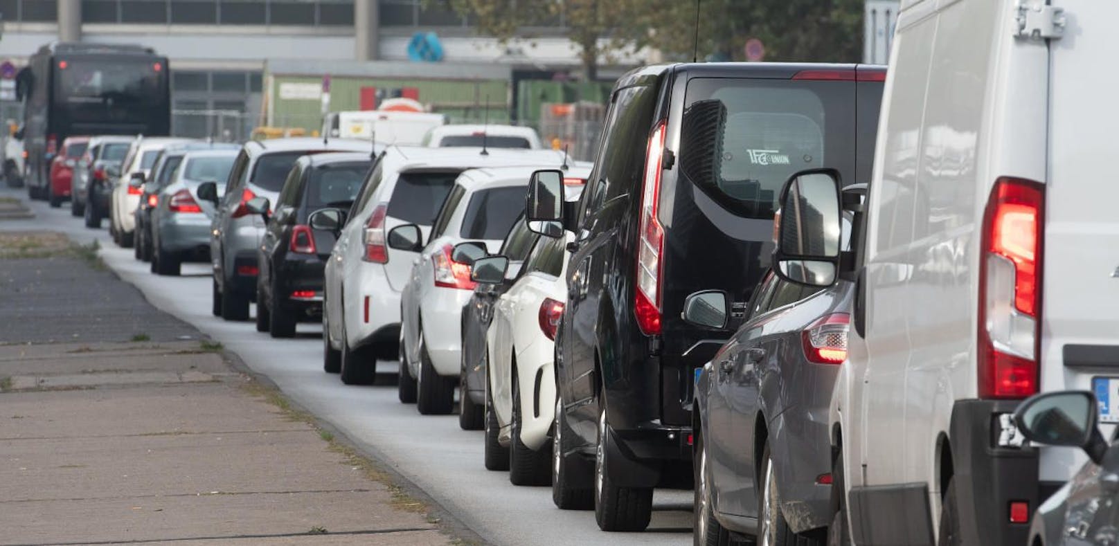 In Österreich Emissionen des Kfz-Verkehrs dreimal so stark gestiegen wie im EU-Schnitt