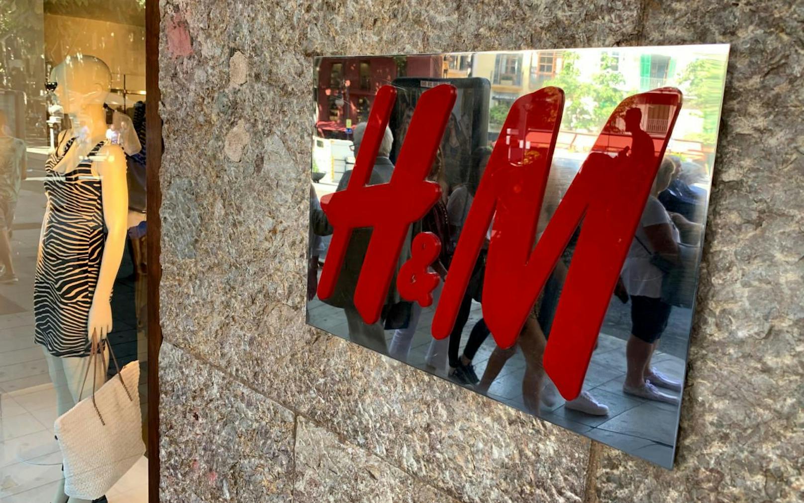 H&amp;M war einer der ersten Unternehmen in der Fast-Fashion-Szene, das eine nachhaltige Kollektion  hatte.Die Vermarktung der nachhaltigen Linie scheint jedoch irreführend zu sein, wie der norwegische Konsumentenschutz nun kritisiert. 