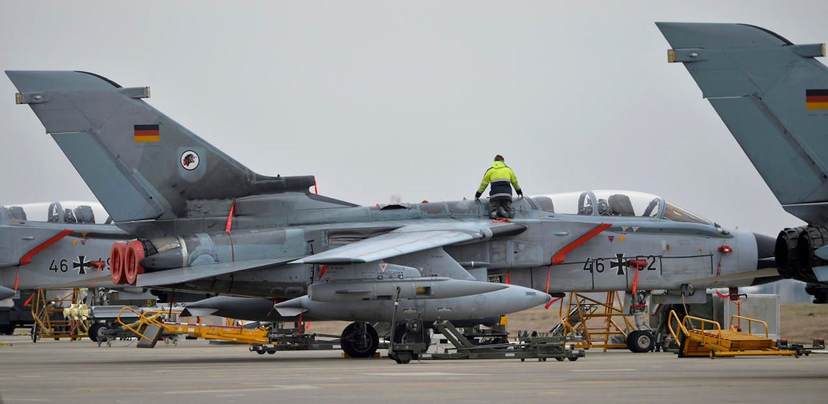 Die deutsche Bundeswehr wollte mit Tornados Bombenabwürfe trainieren - in Österreich. 