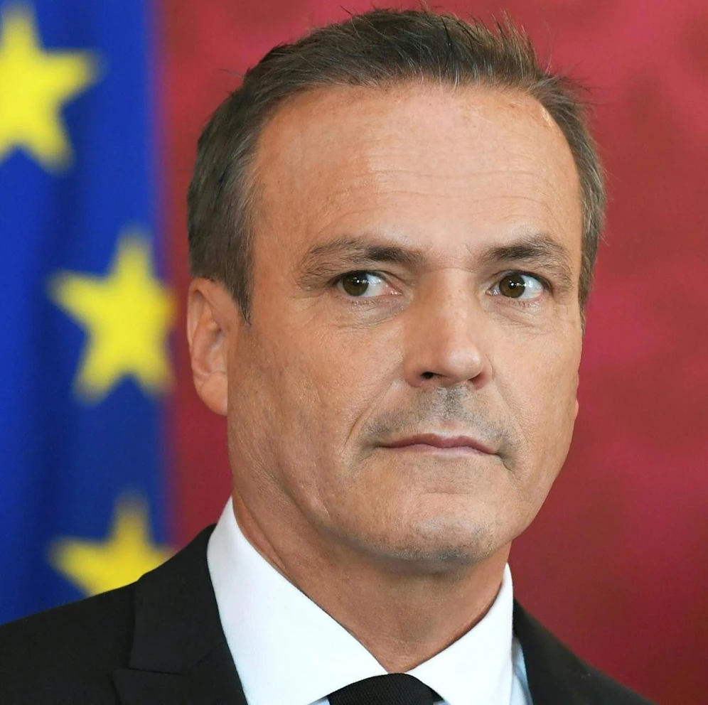 Minister Müller: "Budget auf Kurs halten". 
