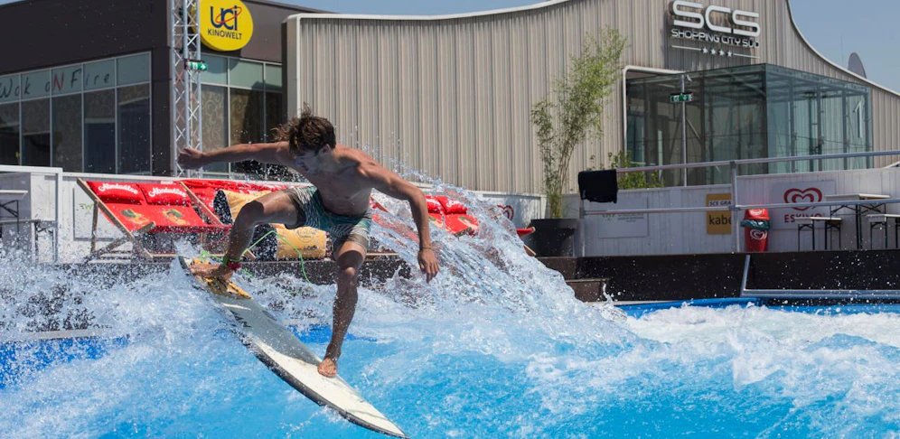 Vor der SCS kann schon bald wieder gesurft werden.