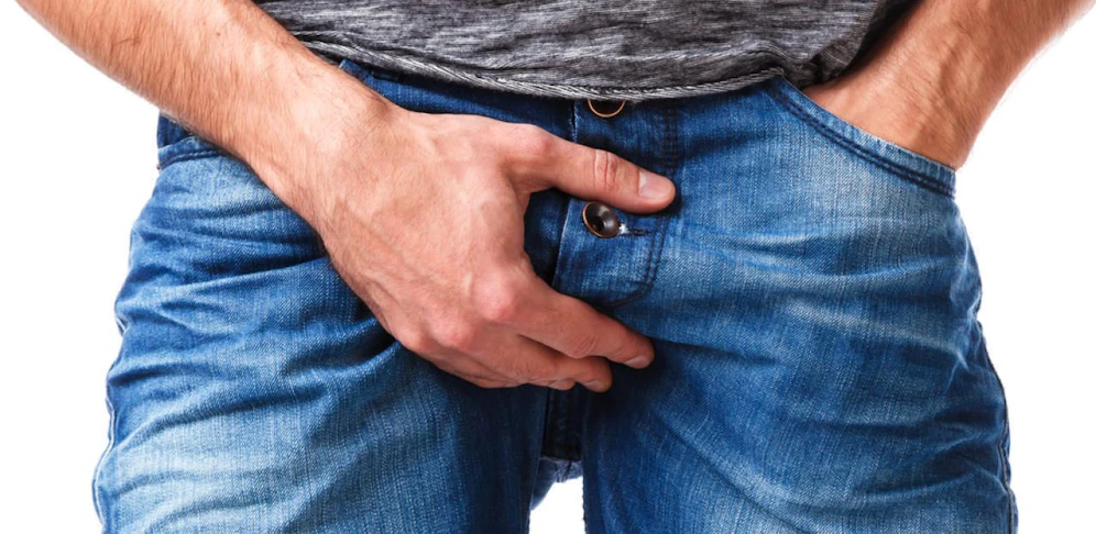 Der Mann befriedigte sich vor zwei 12-Jährigen selbst