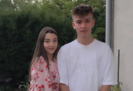 Lisa und ihr Freund wurden "zwangsumgebucht" und mussten 110 Euro extra zahlen.
