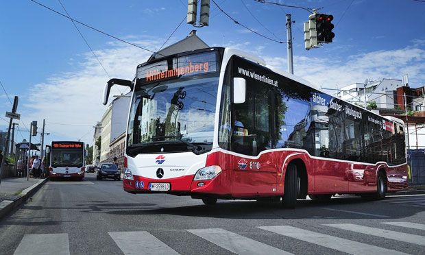 Im 94a eskalierte ein Streit zwischen mehreren Fahrgästen.