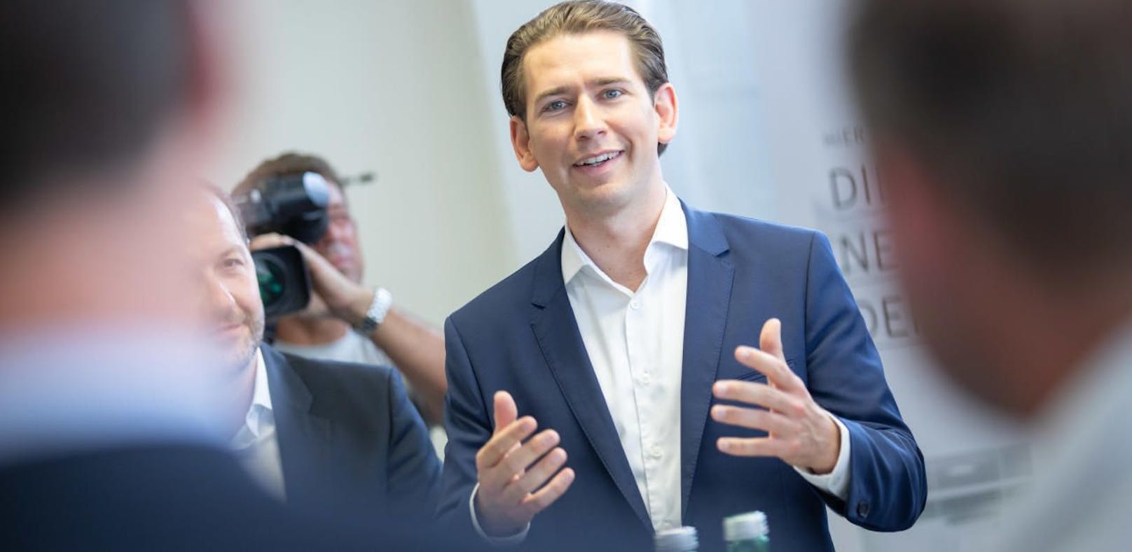 ÖVP-Chef Sebastian Kurz gilt nun als Social-Media-Spitzenreiter.