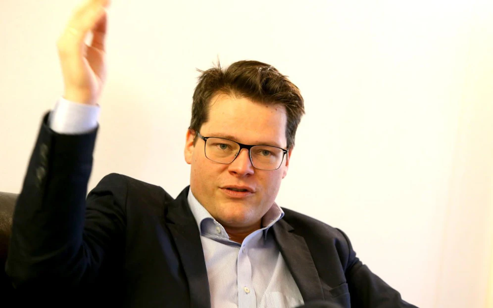 Der Wiener Bildungsstadtrat Jürgen Czernohorszky kritisiert den neuen Stellenplan des Bundes massiv: "Die Zahlen zeigen, wovor ich immer gewarnt habe: die Bundesregierung kürzt dort, wo es eigentlich mehr bräuchte".
