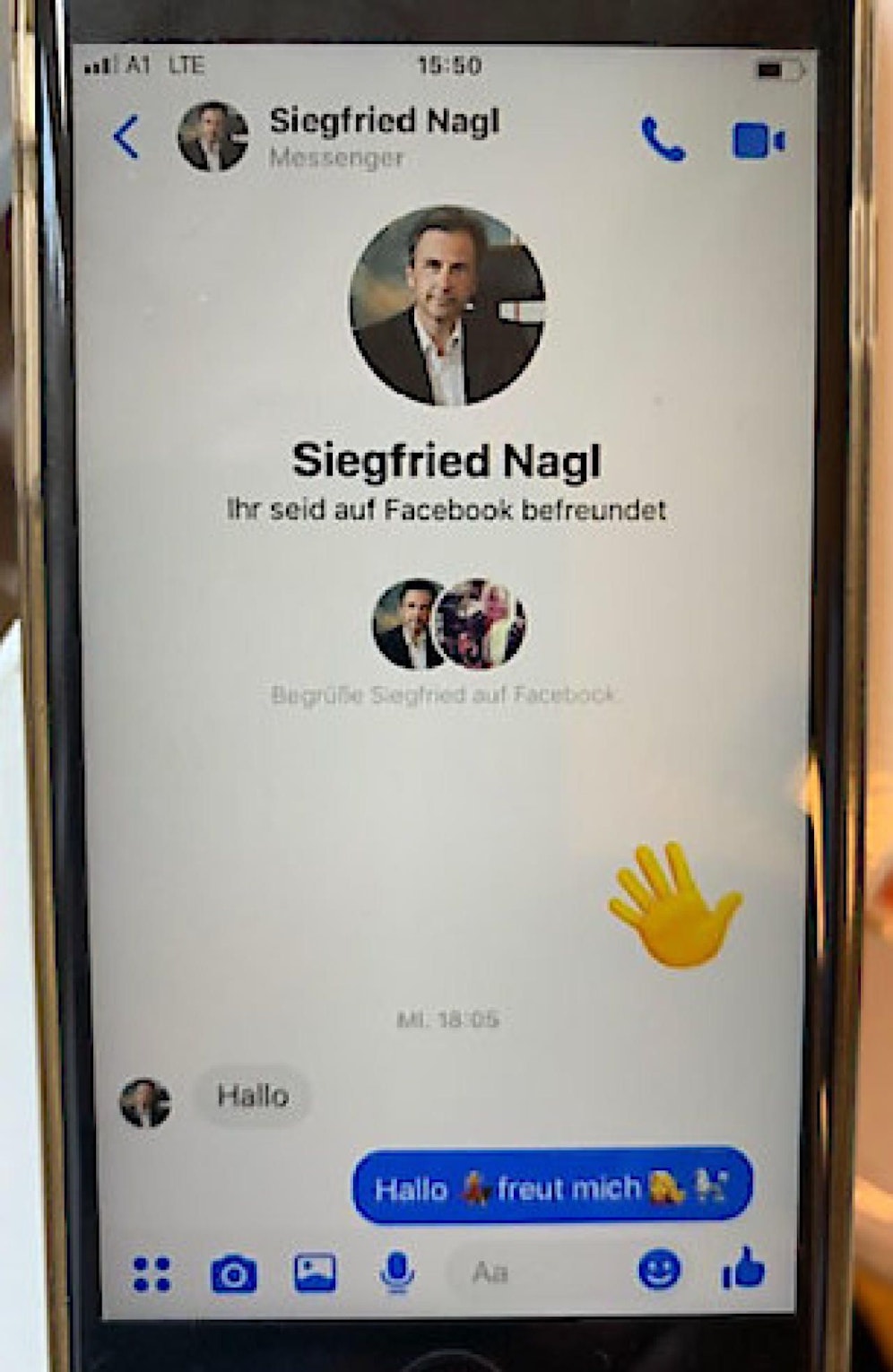 Die Dame dachte sich, dass ihr tatsächlich der Bürgermeister geschrieben hat.