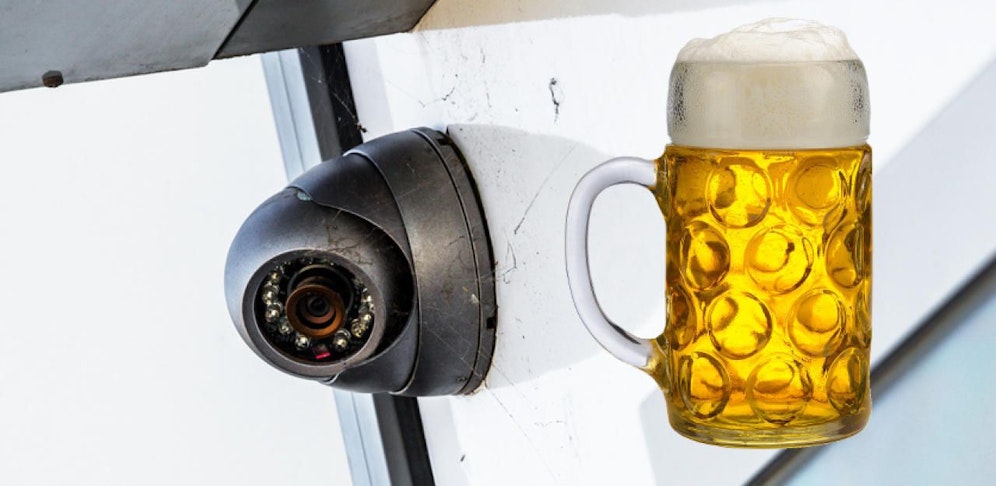 Die Kamera in der Bank dokumentierte den Alkoholexzess.